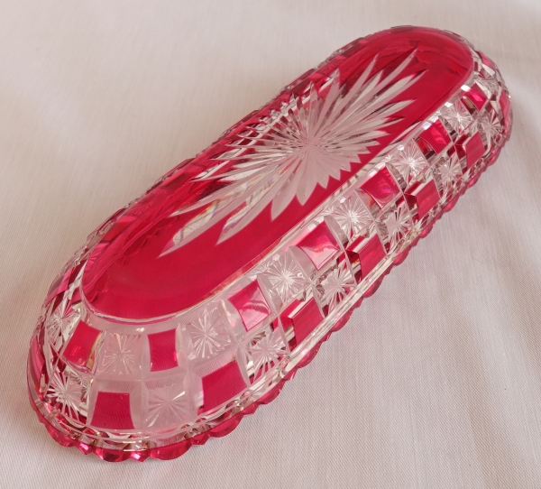 Coupe à brosse en cristal de Baccarat, modèle Diamants étoilés overlay rose