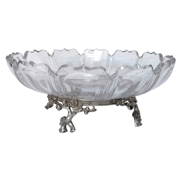 Baccarat coupe centre de table en cristal sur pied en bronze argenté, époque fin XIXe siècle