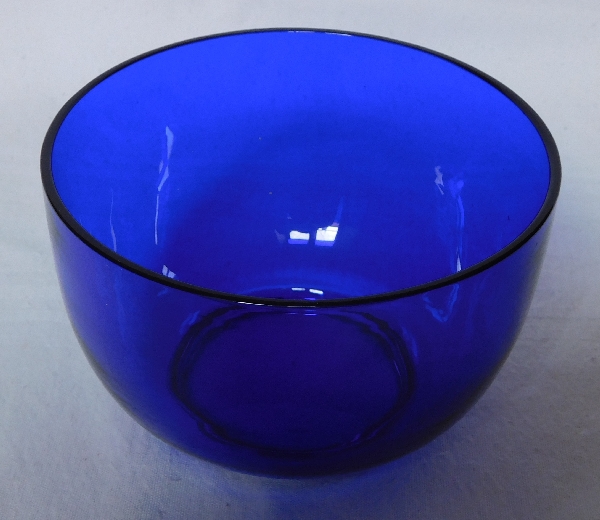 Baccarat crystal bowl, cobalt blue crystal