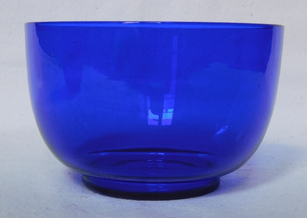 Bol, ramequin en cristal de Baccarat bleu cobalt