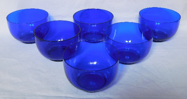 Bol, ramequin en cristal de Baccarat bleu cobalt