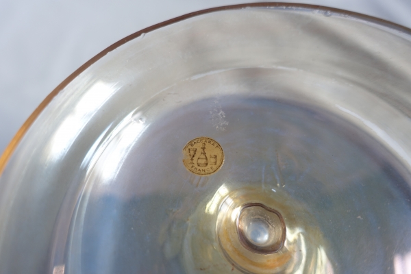 Confiturier Art Nouveau en cristal de Baccarat irisé et émaillé, décor japonisant - étiquette