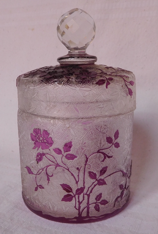 Boîte à poudre en cristal de Baccarat, modèle Eglantier violet - étiquette papier