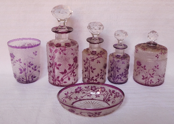 Baccarat crystal perfume bottle, Eglantier pattern, purple overlay crystal - 17.6cm