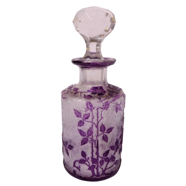 Flacon à parfum en cristal de Baccarat, modèle Eglantier violet - 14,2cm