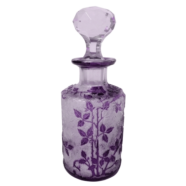 Baccarat crystal perfume bottle, Eglantier pattern, purple overlay crystal - 12.3cm