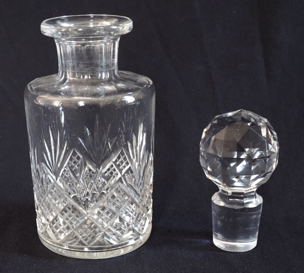 Grand flacon de toilette en cristal de Baccarat, modèle Douai - 19,5cm