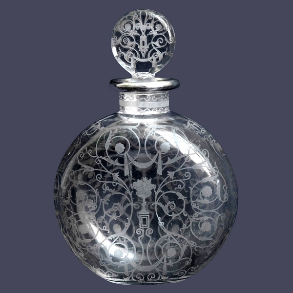 Baccarat crystal perfume bottle, Michelangelo pattern enhanced with sterling silver - 14cm