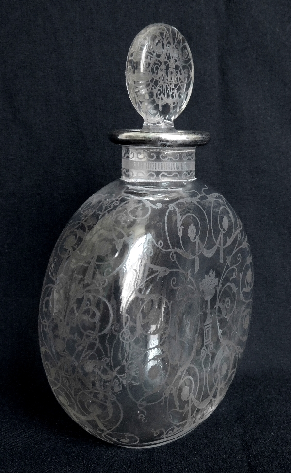 Baccarat crystal perfume bottle, Michelangelo pattern enhanced with sterling silver - 14cm