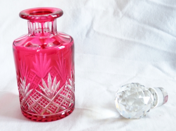 Antique French Baccarat crystal perfume bottle, pink overlay crystal, Douai pattern - 15.8cm