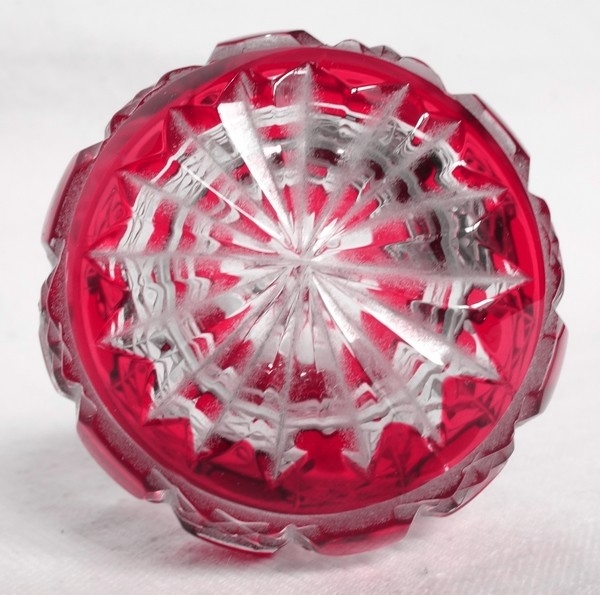 Flacon de toilette en cristal de Baccarat, modèle Diamants Pierreries doublé rose -  15,5cm