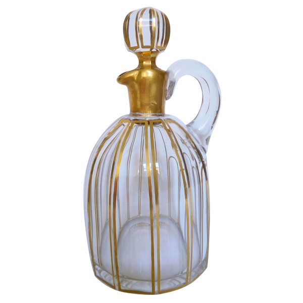 Carafe à liqueur en cristal de Baccarat, modèle Cannelures réhaussé de filets or