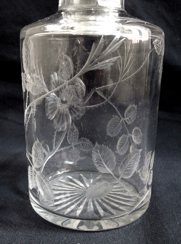 Baccarat crystal perfume bottle, rare cut & engraved wild roses pattern - 18.8