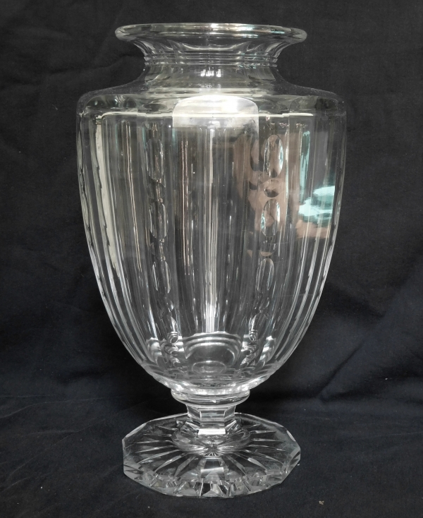 Grand vase en cristal de Baccarat taillé, époque fin XIXe siècle