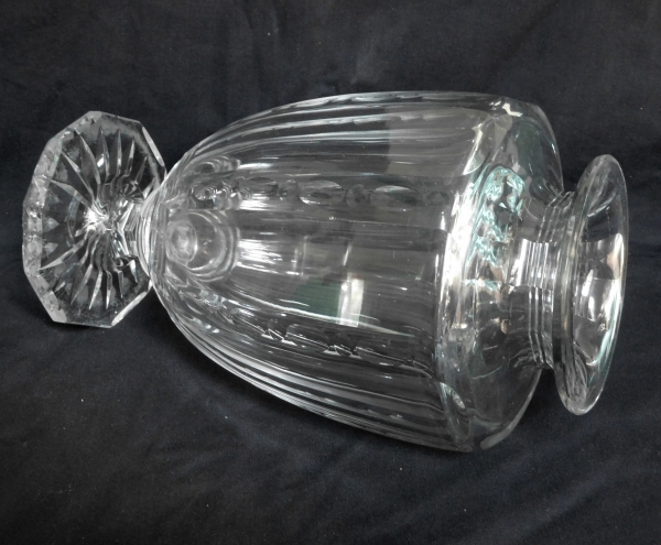 Grand vase en cristal de Baccarat taillé, époque fin XIXe siècle