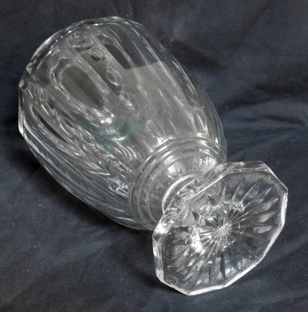 Grand vase en cristal de Baccarat taillé, époque fin XIXe siècle