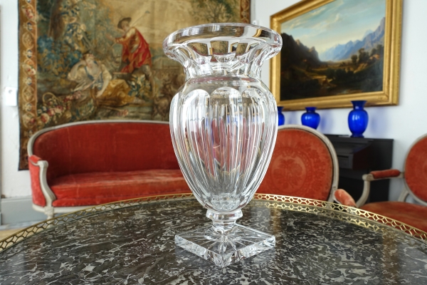 Grand vase en cristal de Saint Louis taillé, époque fin XIXe siècle