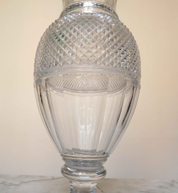 Spectacular Baccarat crystal vase, Empire style, Eurydice pattern - signed - 35cm