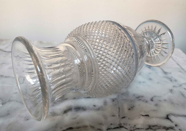 Vase Médicis en cristal de Baccarat, modèle Eurydice - signé - 35cm