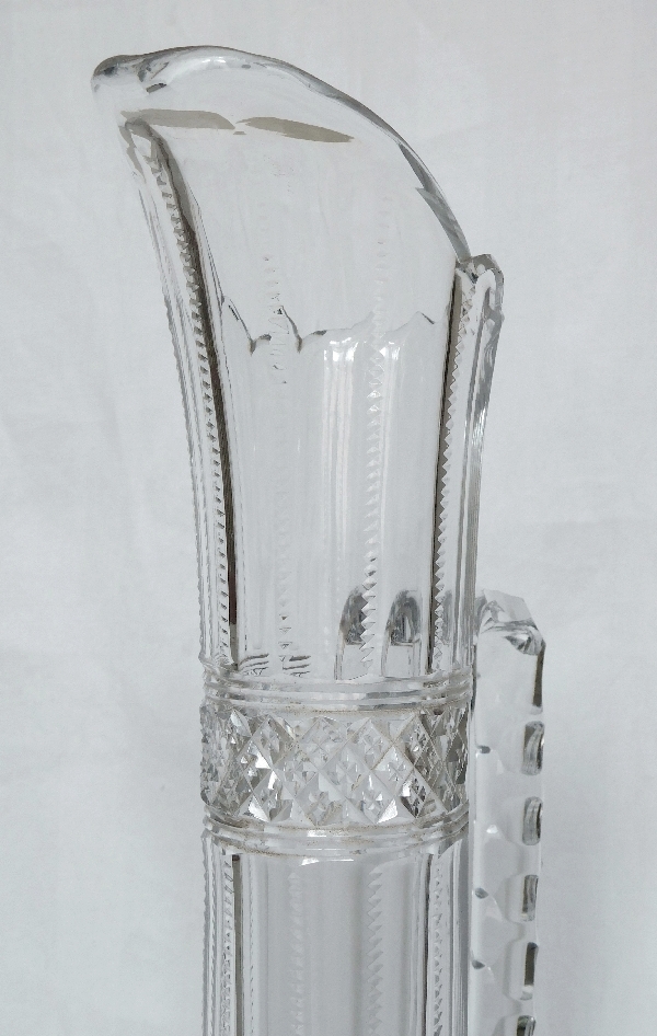 Baccarat grand pichet à bière ou canette / carafe en cristal richement taillé époque 1900