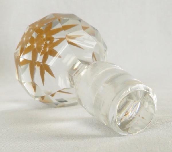 Carafe en cristal de St Louis gravé et doré à l'or fin - modèle Nelly de style Empire
