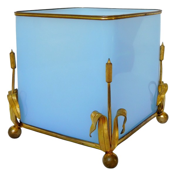 Jardinière en opaline de Baccarat bleue à monture de roseaux en bronze doré - époque 1840