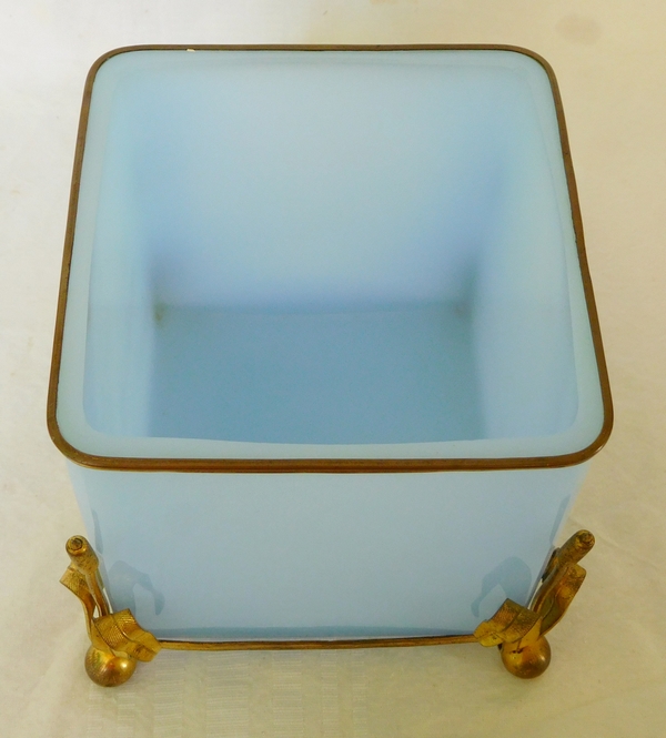 Jardinière en opaline de Baccarat bleue à monture de roseaux en bronze doré - époque 1840