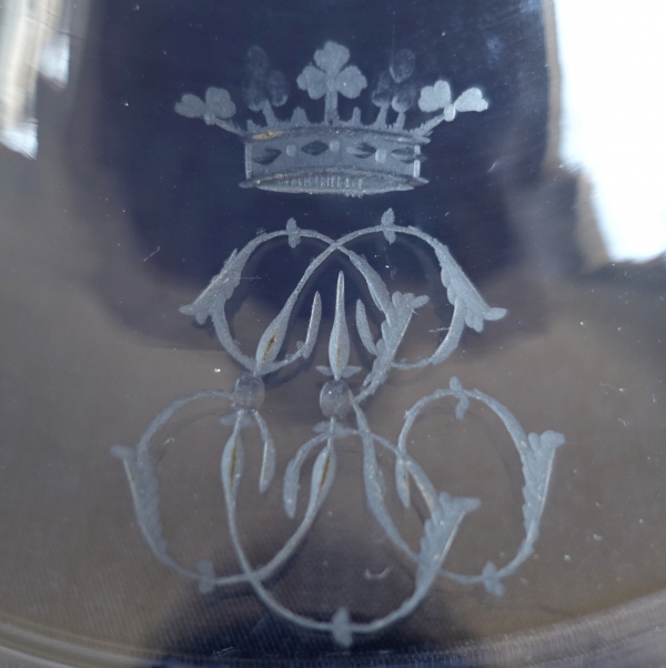 Paire de drageoirs en cristal de Baccarat, couronne de Marquis