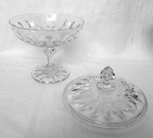 Pair of Baccarat crystal candy boxes - Juvisy pattern (used at Elysee Palace)