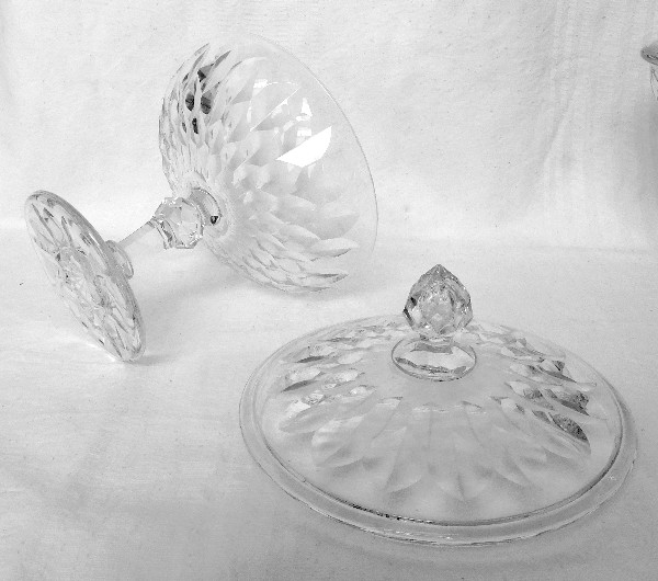 Pair of Baccarat crystal candy boxes - Juvisy pattern (used at Elysee Palace)