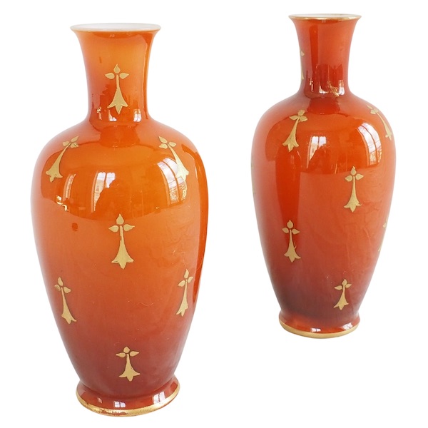 Baccarat : pair of orange opaline vases enhanced with fine gold - circa 1900