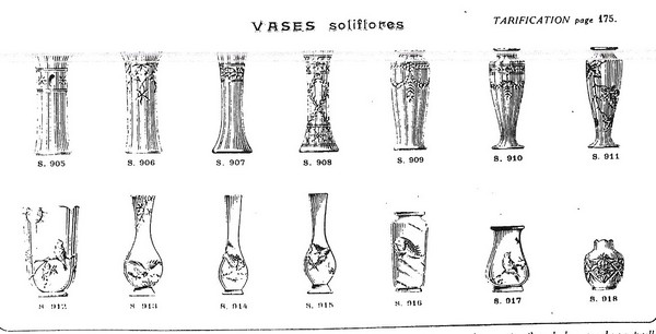 Paire de vases soliflores en cristal de Baccarat dorés à l'or fin, signés