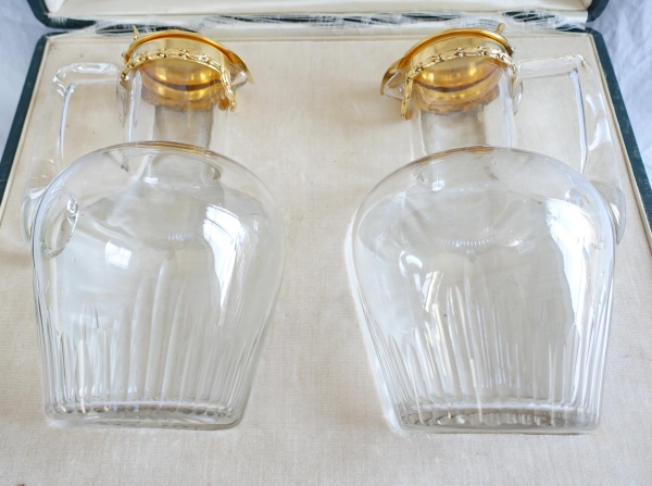 Pair of Baccarat crystal and vermeil (sterling silver) pitchers / bottles - Jeux d'Orgues pattern