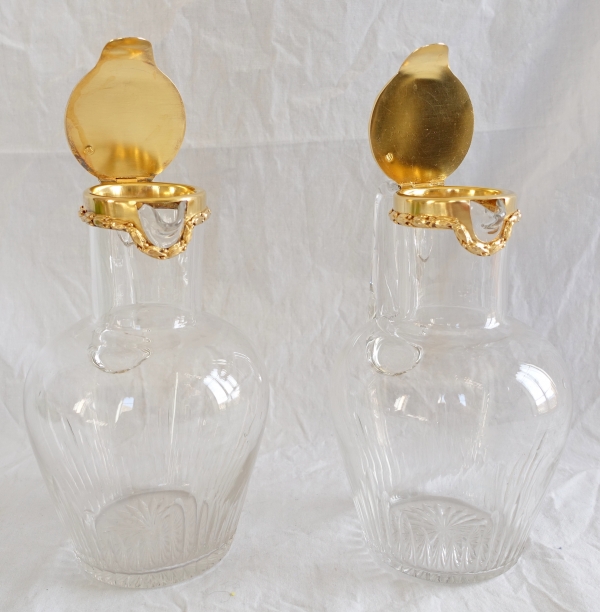 Pair of Baccarat crystal and vermeil (sterling silver) pitchers / bottles - Jeux d'Orgues pattern