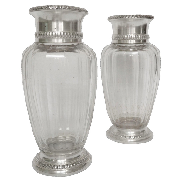 Paire de vases en cristal de Baccarat modèle Malmaison, monture en argent massif