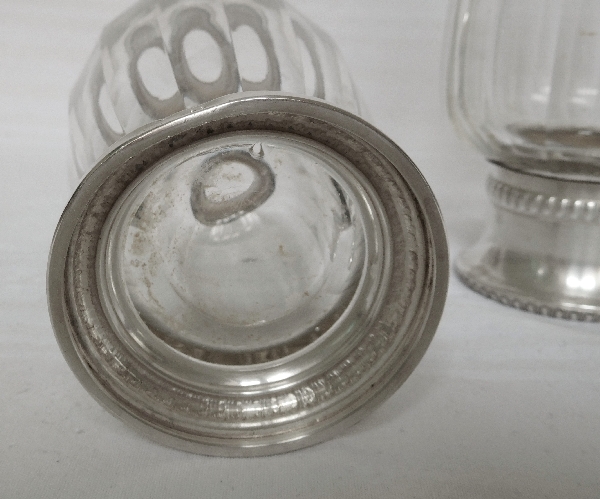 Paire de vases en cristal de Baccarat modèle Malmaison, monture en argent massif