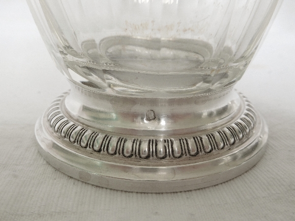 Paire de vases en cristal de Baccarat modèle Malmaison, monture en argent massif