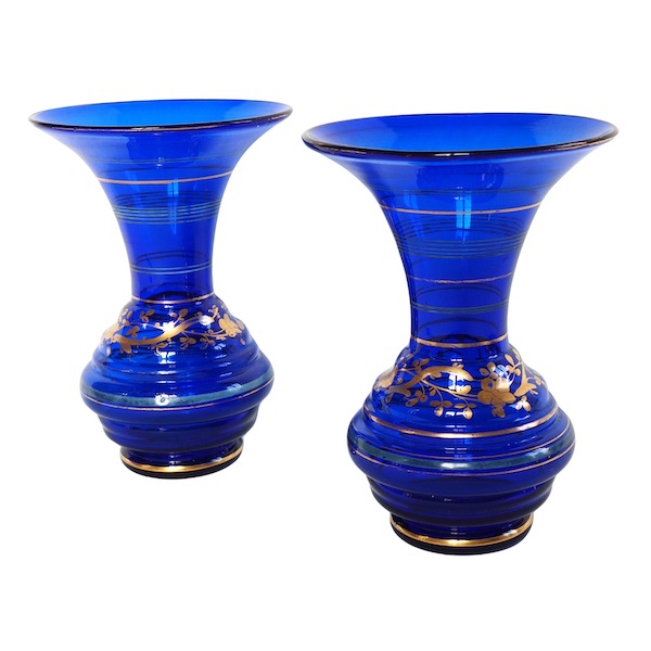 Paire de vases en cristal de Baccarat bleu et or, époque Napoléon III vers 1860