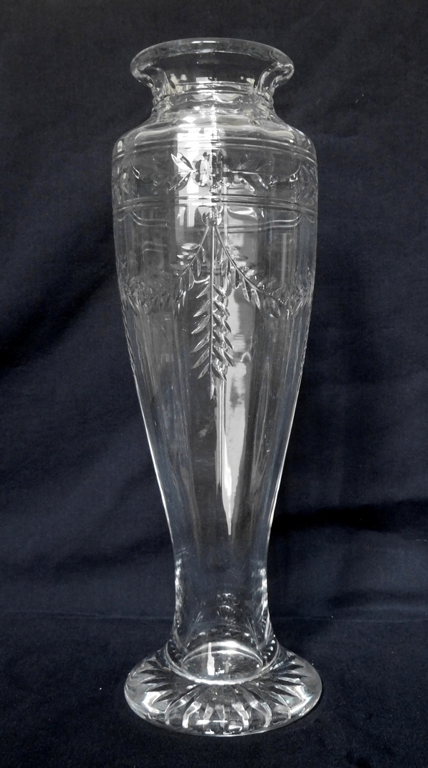 Paire de vases en cristal taillé de Baccarat à côtes vénitiennes, vers 1900