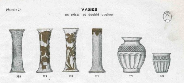 Paire de vases en cristal de Saint Louis vert sapin, décor floral à l'or fin