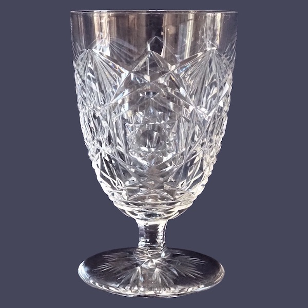 Petit vase en cristal de Baccarat, modèle Lagny - signé