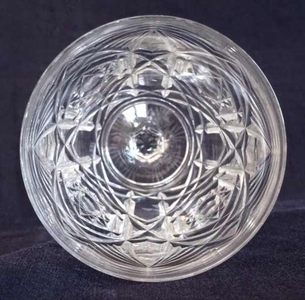 Petit vase en cristal de Baccarat, modèle Lagny - signé