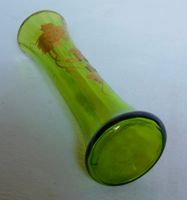 Vase soliflore en cristal de Baccarat vert doré à l'or fin
