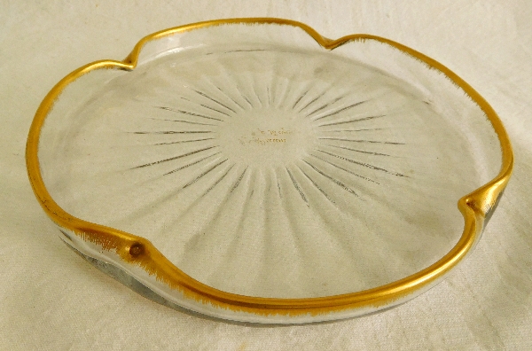 Daum crystal tray enhanced with fine gold, circa 1900 - signed