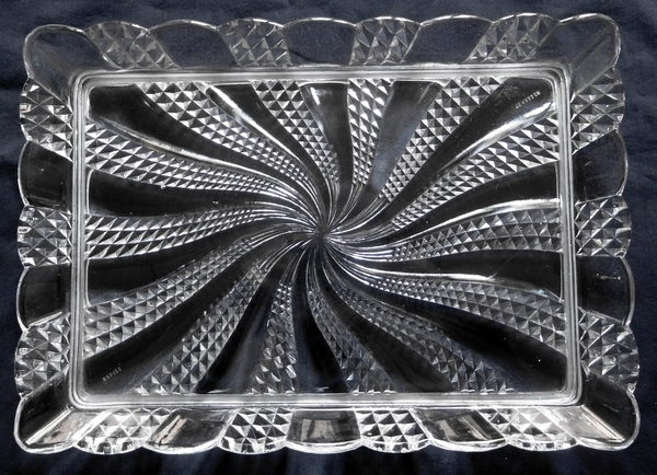 Baccarat crystal tray or cake dish, Serpentine pattern - signed