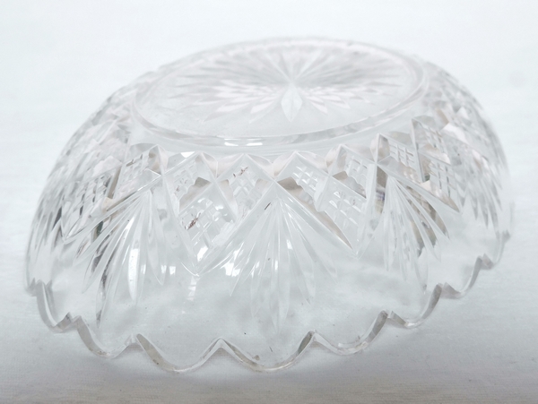 Porte-savon ou épinglier en cristal de Baccarat, cristal taillé à palmettes, modèle Douai