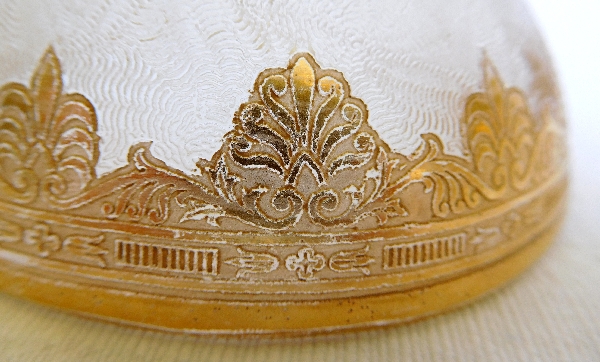 Porte-savon en cristal de St Louis, modèle Nelly Empire doré