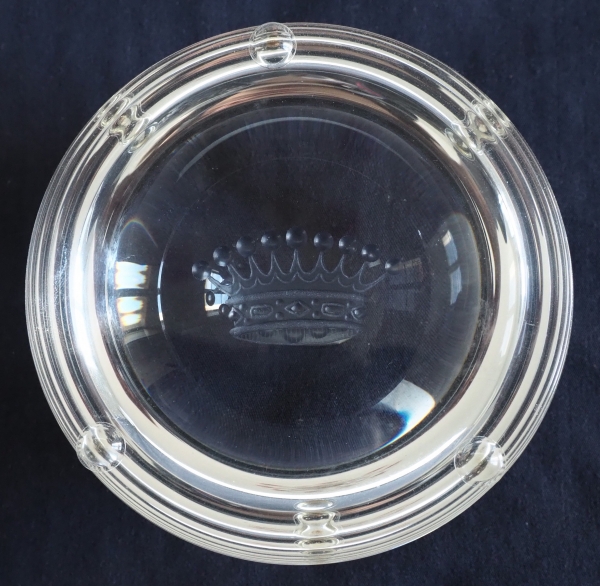 Baccarat crystal paperweight, crown of Count engraved