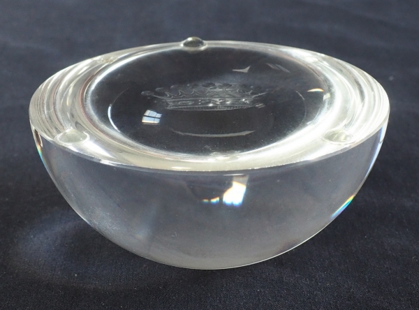 Baccarat crystal paperweight, crown of Count engraved