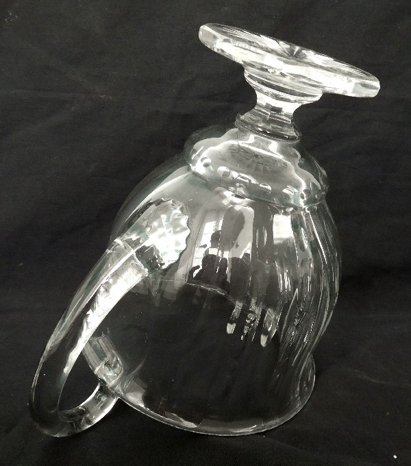 Vase à anses, coupe en cristal de Baccarat, rare modèle du catalogue de 1916